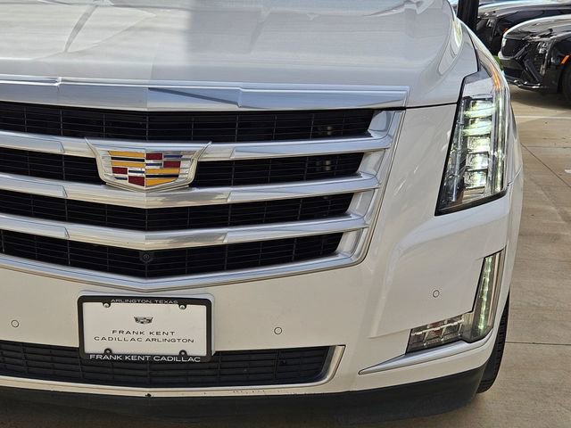 Used 2016 Cadillac Escalade Luxury image 6