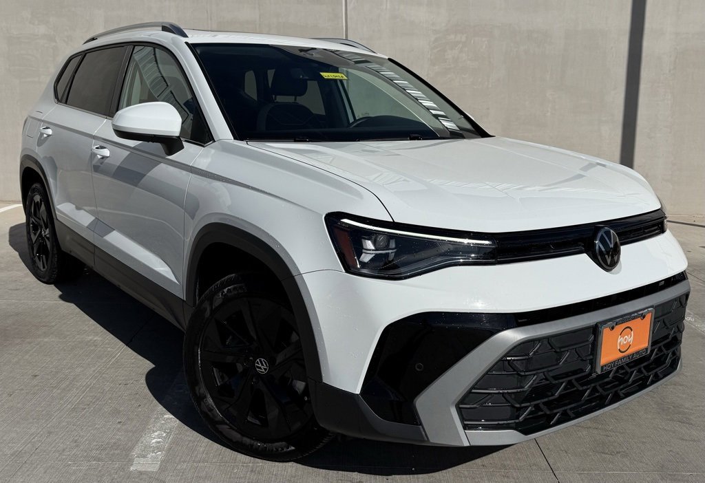Certified 2025 Volkswagen Taos SE