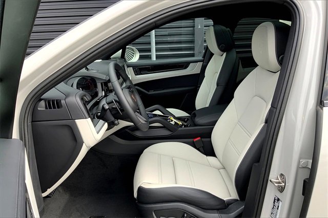 New 2026 Porsche Cayenne Coupe image 5