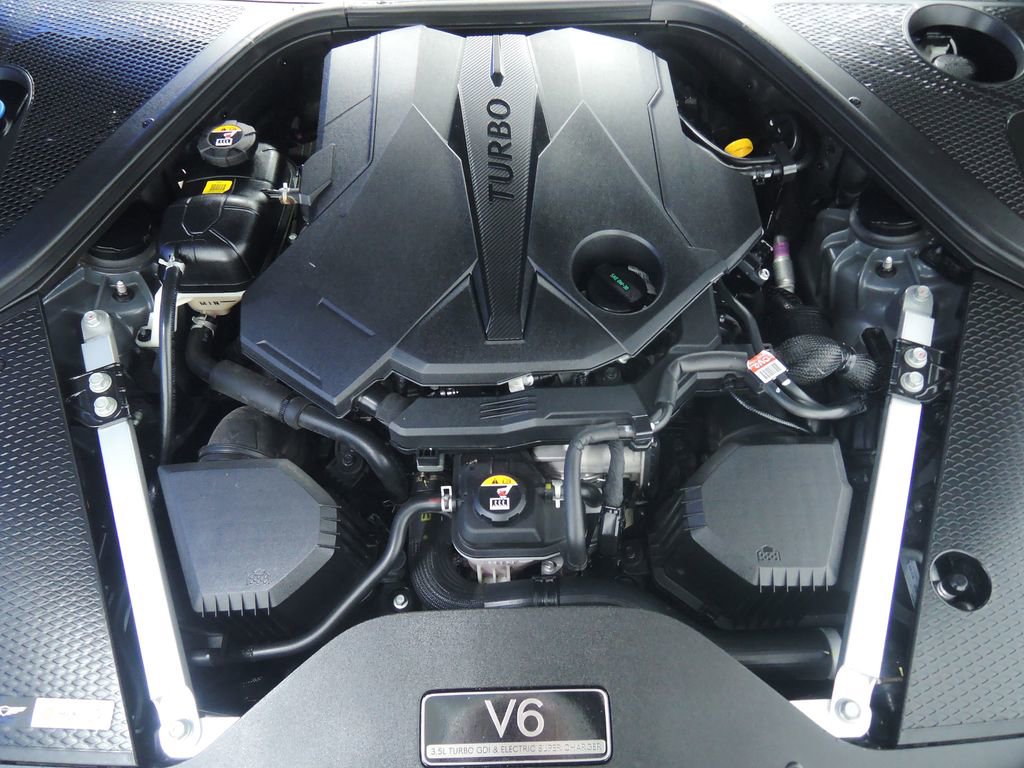 Used 2025 Genesis G90 3.5T AWD/4WD image 46