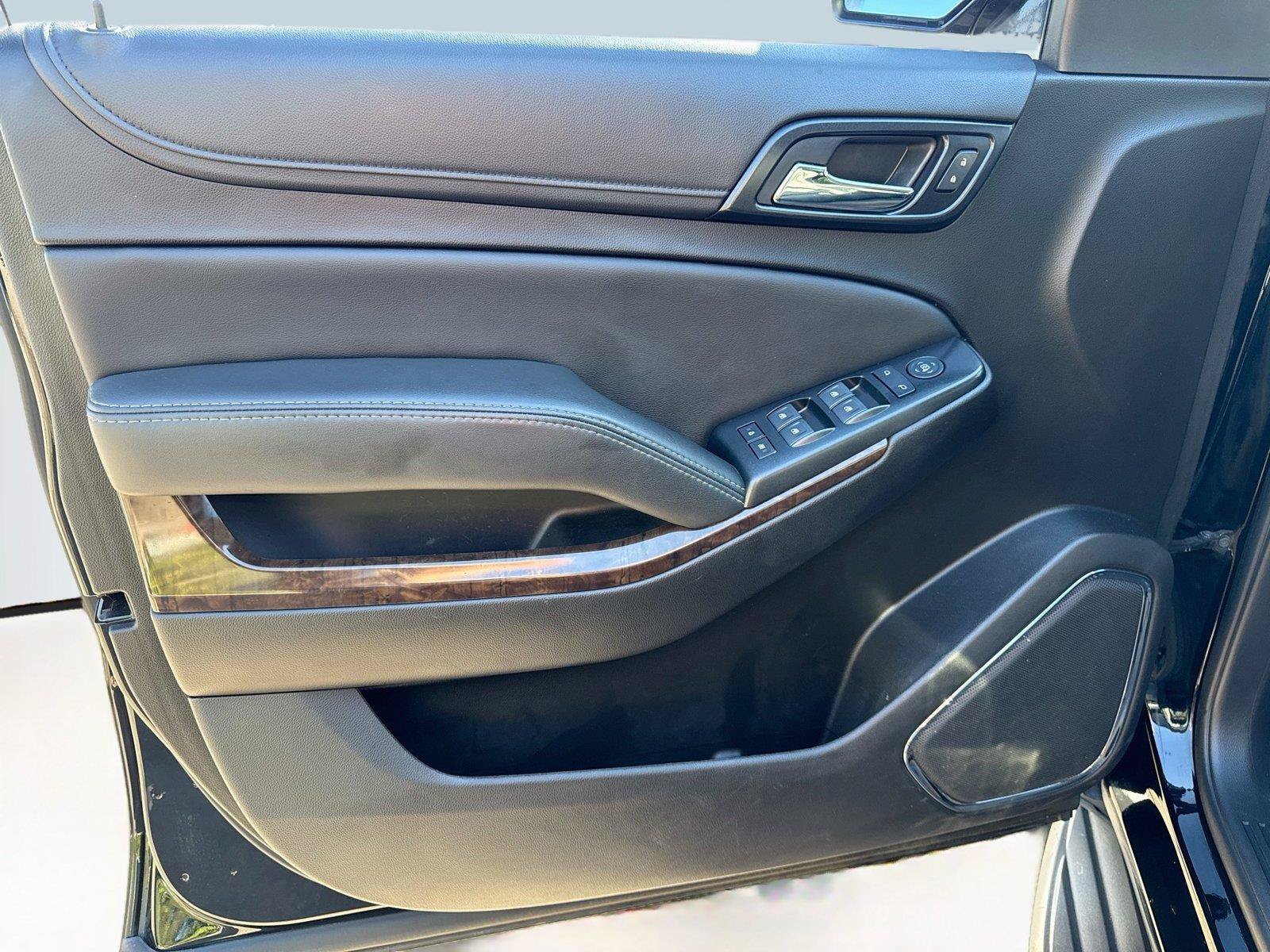 Used 2020 Chevrolet Tahoe LS AWD/4WD image 16
