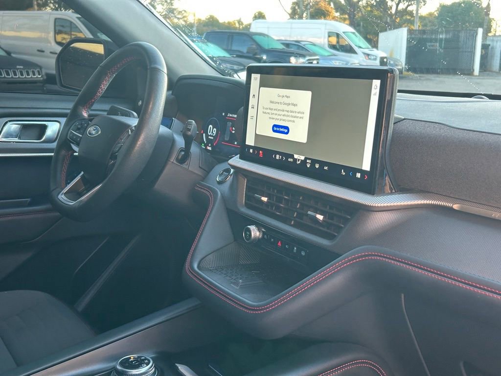 Used 2025 Ford Explorer ST-Line w/ Premium Package image 25