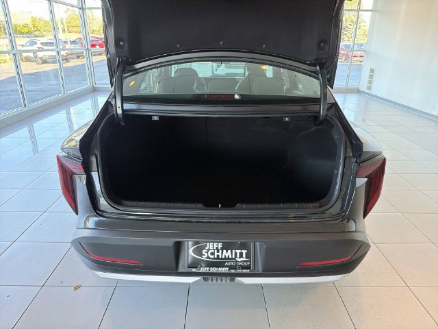 Used 2025 Kia K4 FWD image 16