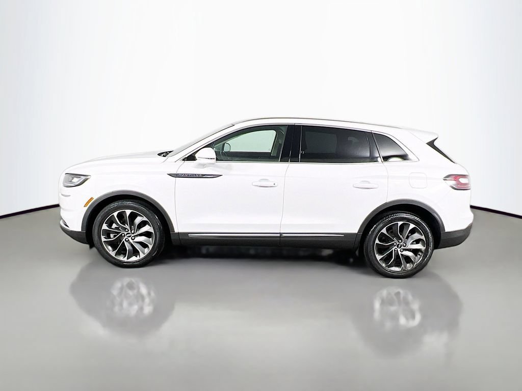 Used 2022 Lincoln Nautilus Reserve w/ Luxury Package AWD/4WD image 8
