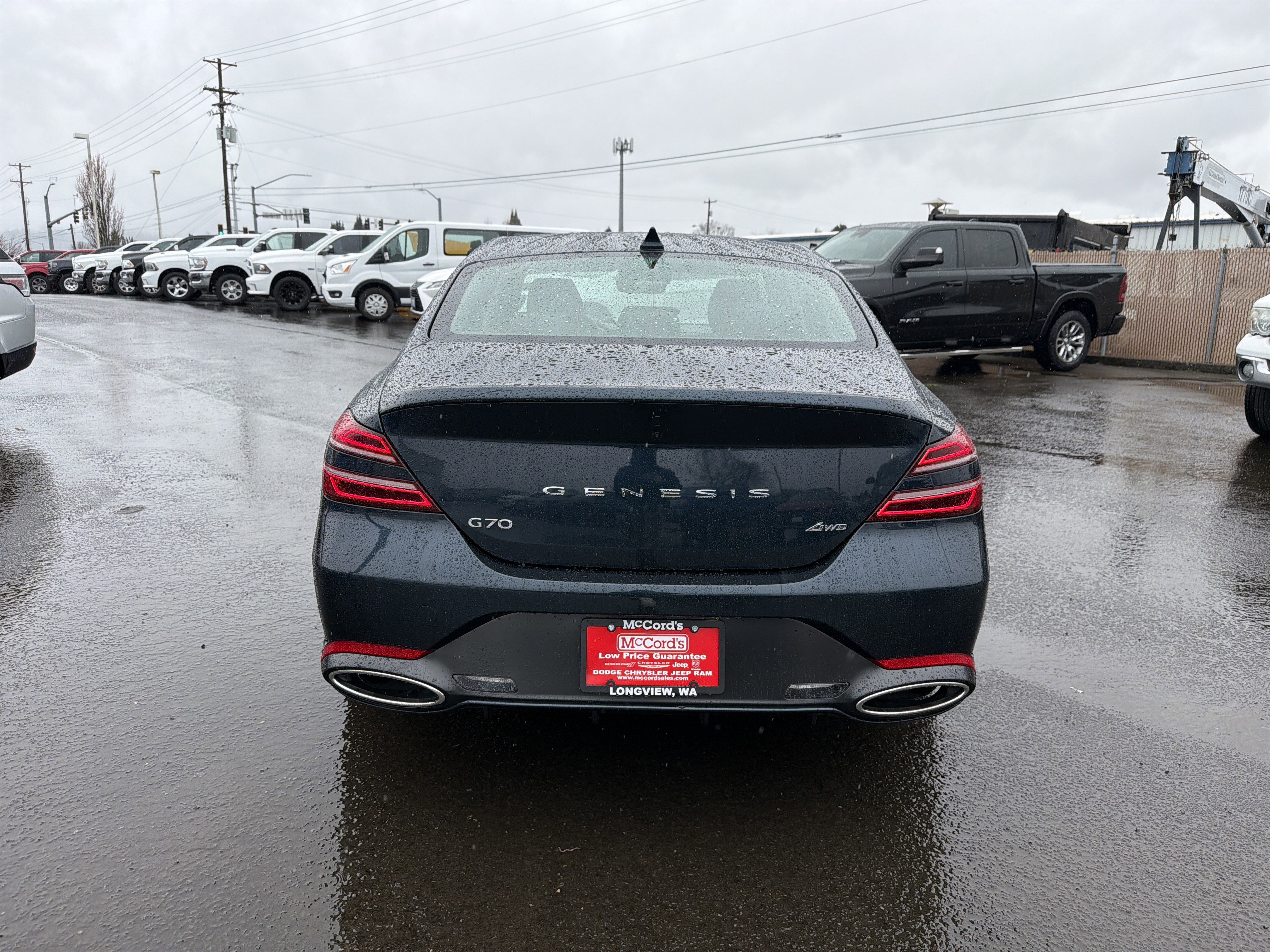 Used 2025 Genesis G70 2.5T image 4