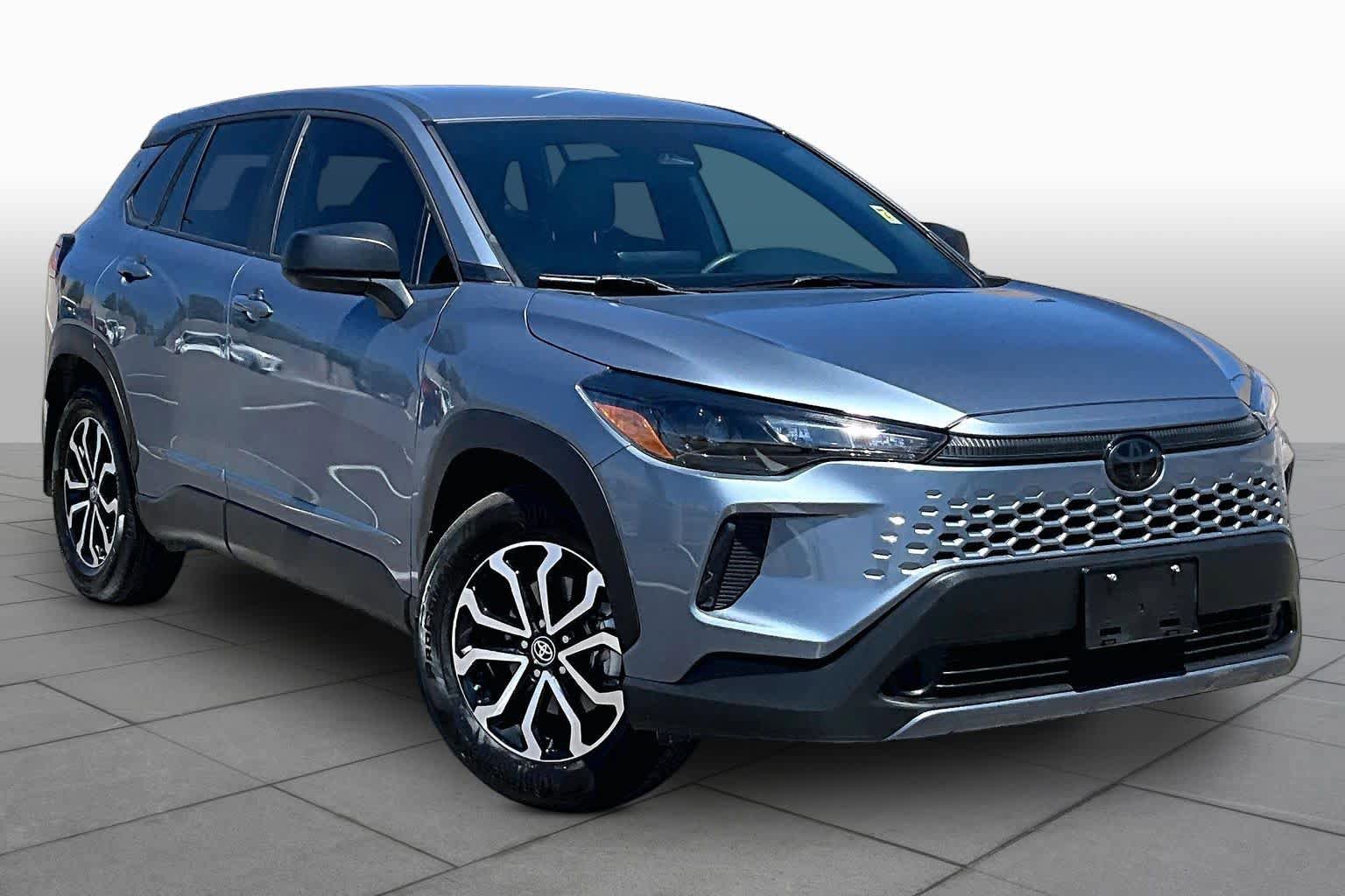 Used 2026 Toyota Corolla Cross S AWD/4WD image 3