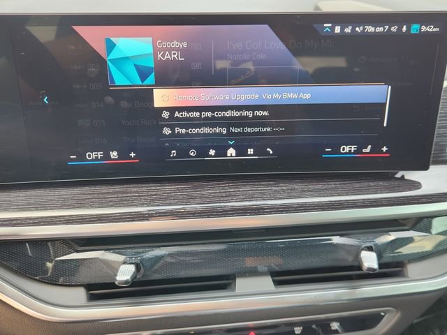 Used 2026 BMW X7 xDrive40i w/ M Sport Package image 16