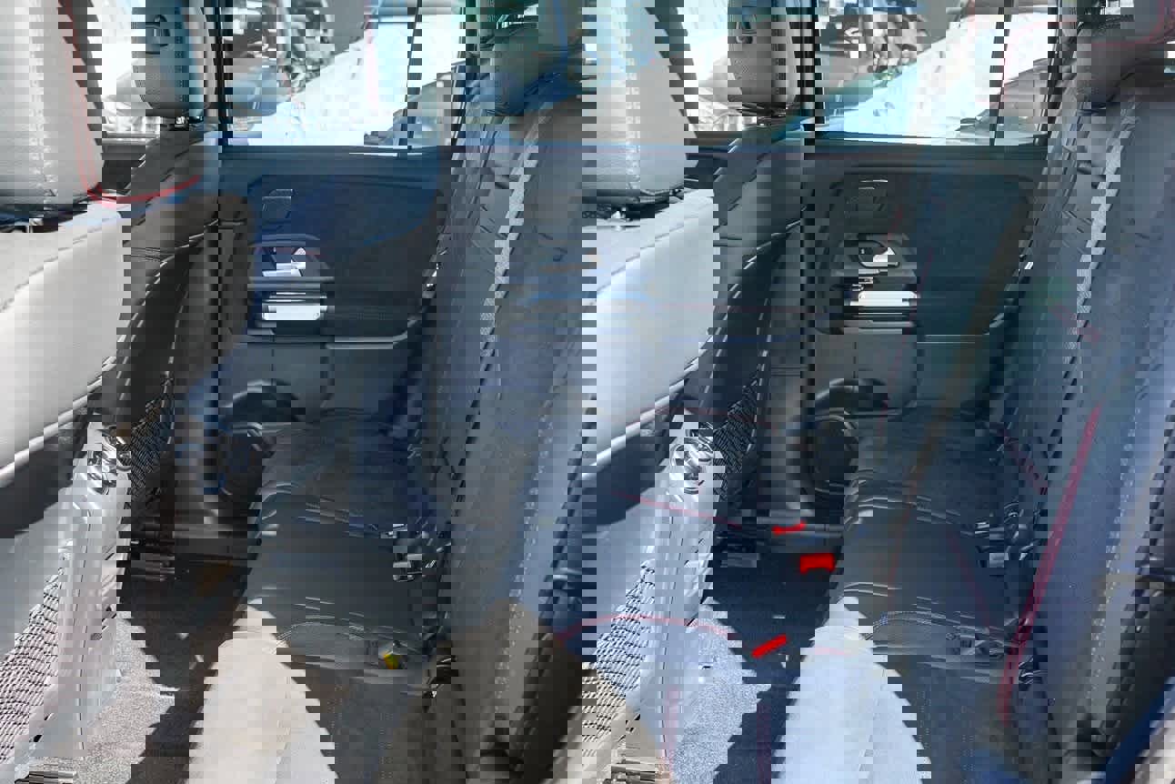 Used 2024 Mercedes-Benz EQB 300 4MATIC image 22