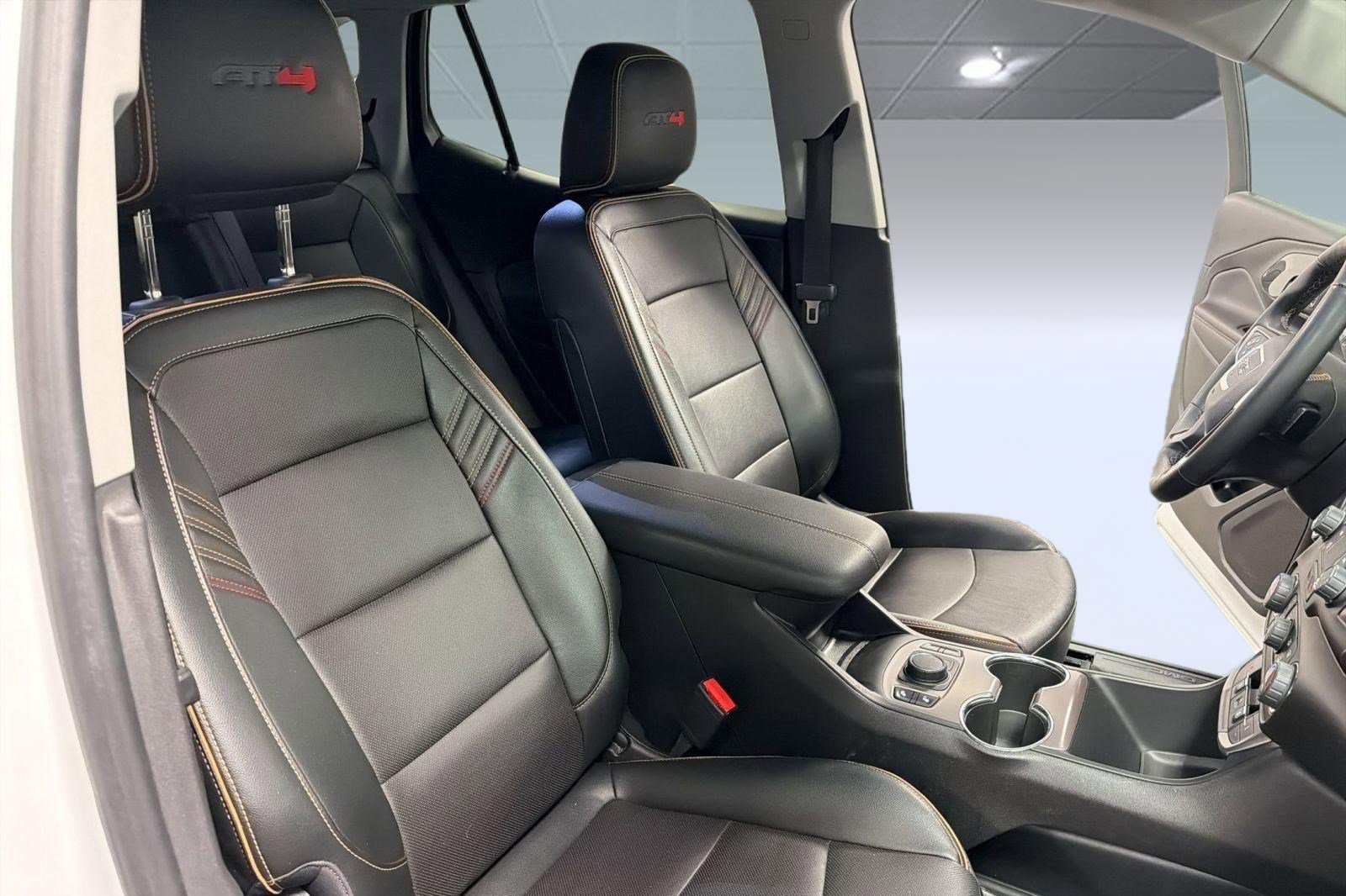 Certified 2023 GMC Terrain AT4 image 31