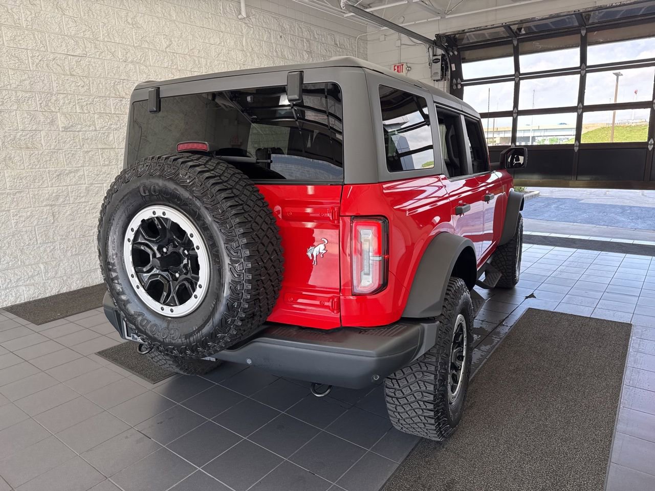 Used 2024 Ford Bronco Badlands w/ Sasquatch Package image 7