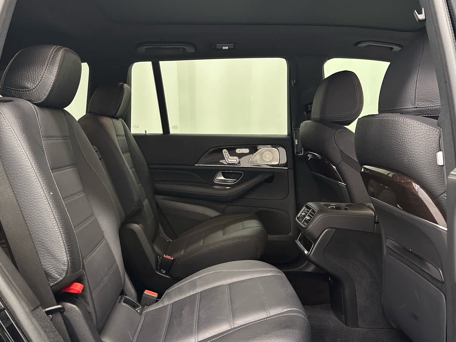 Used 2024 Mercedes-Benz GLS 450 4MATIC image 21