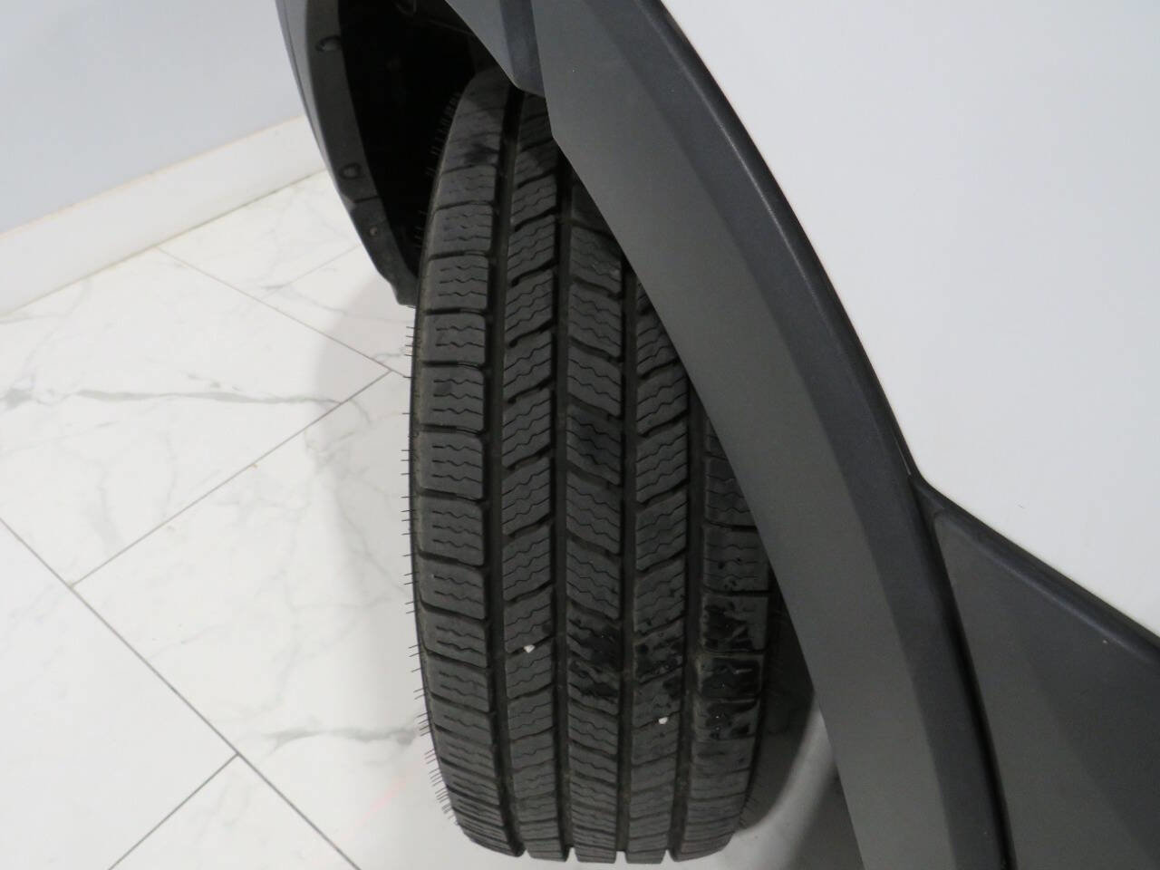 Used 2020 Ford Transit 250 Medium Roof w/ Load Area Protection Package image 25