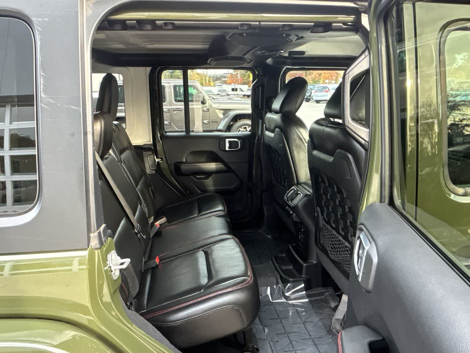 Used 2021 Jeep Wrangler Unlimited Rubicon AWD/4WD image 10