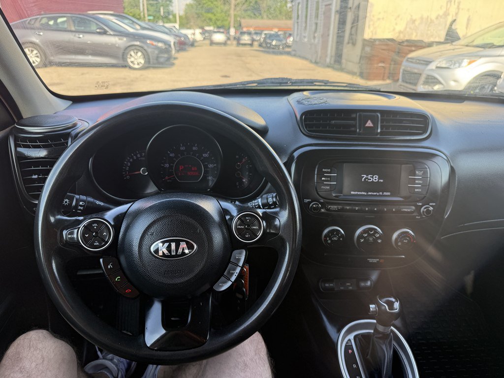 Used 2018 Kia Soul FWD image 17