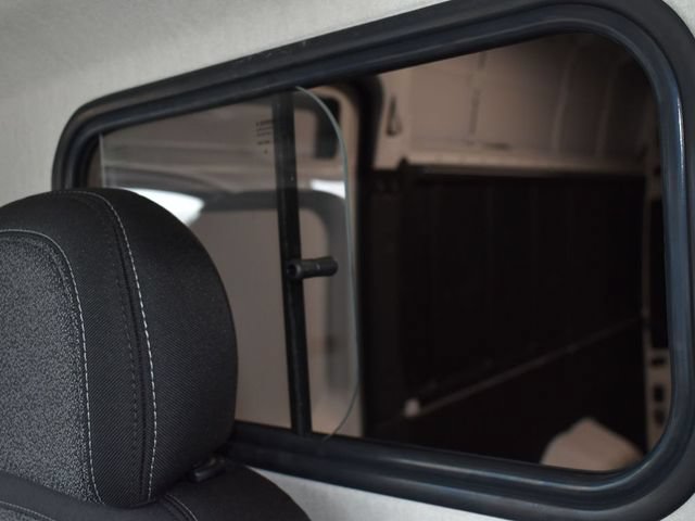 New 2025 RAM ProMaster 3500 w/ Roll-Up Rear Door Package FWD image 17