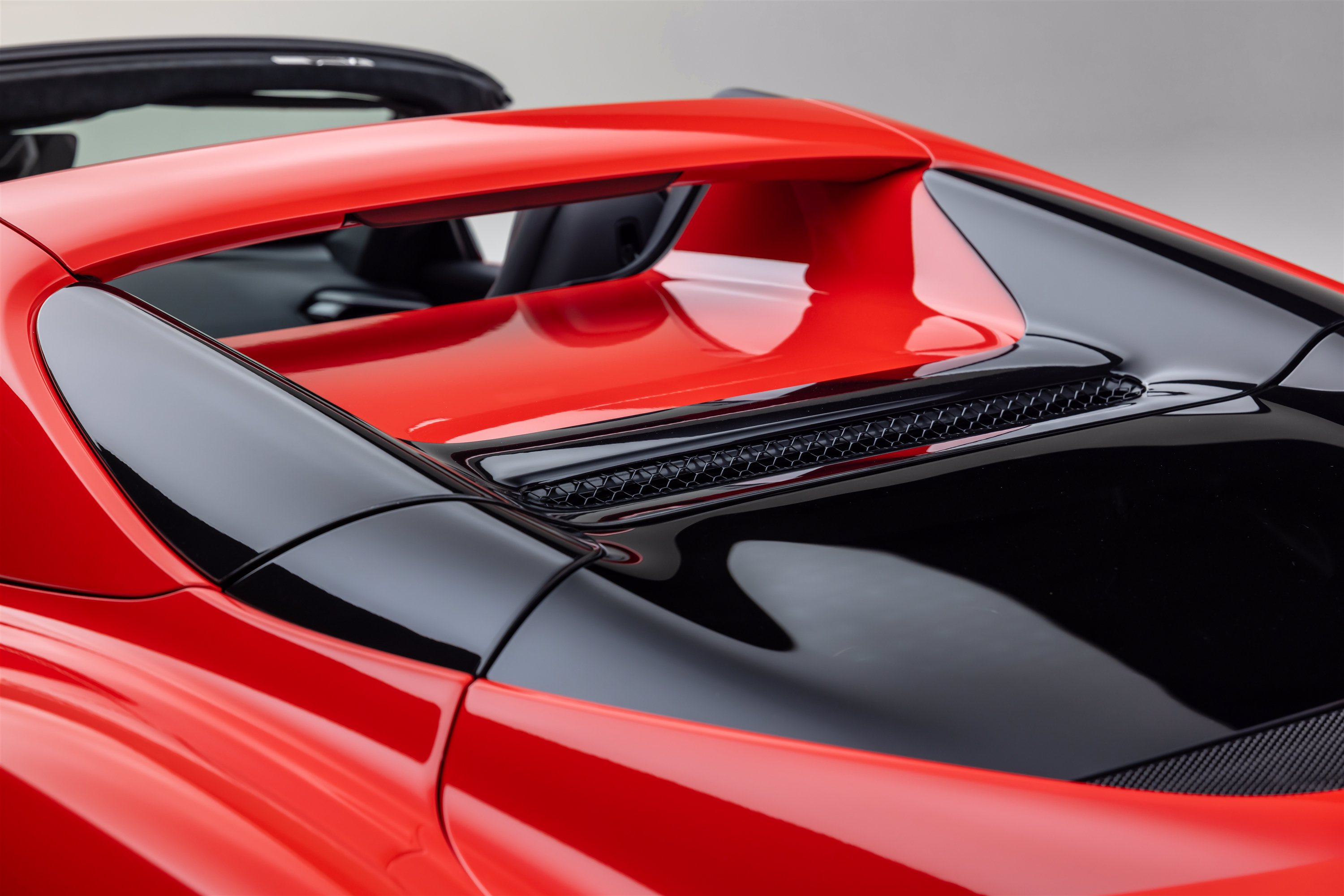 Used 2026 Ferrari 296 GTS RWD image 18