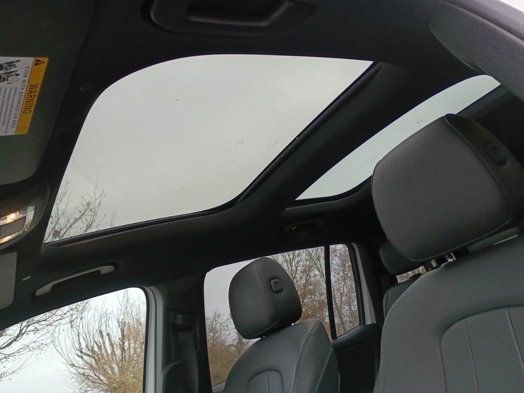 Used 2024 Mercedes-Benz GLB 250 4MATIC w/ Driver Assistance Package image 36