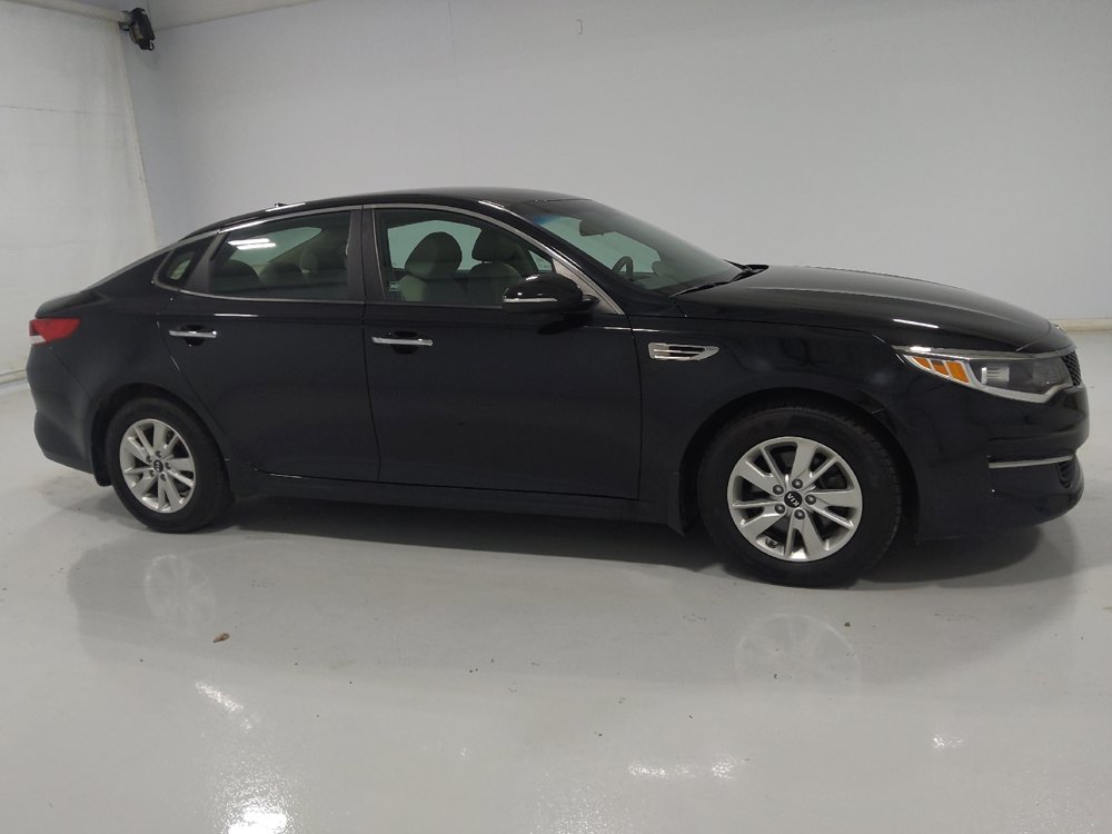 Used 2017 Kia Optima LX FWD image 11