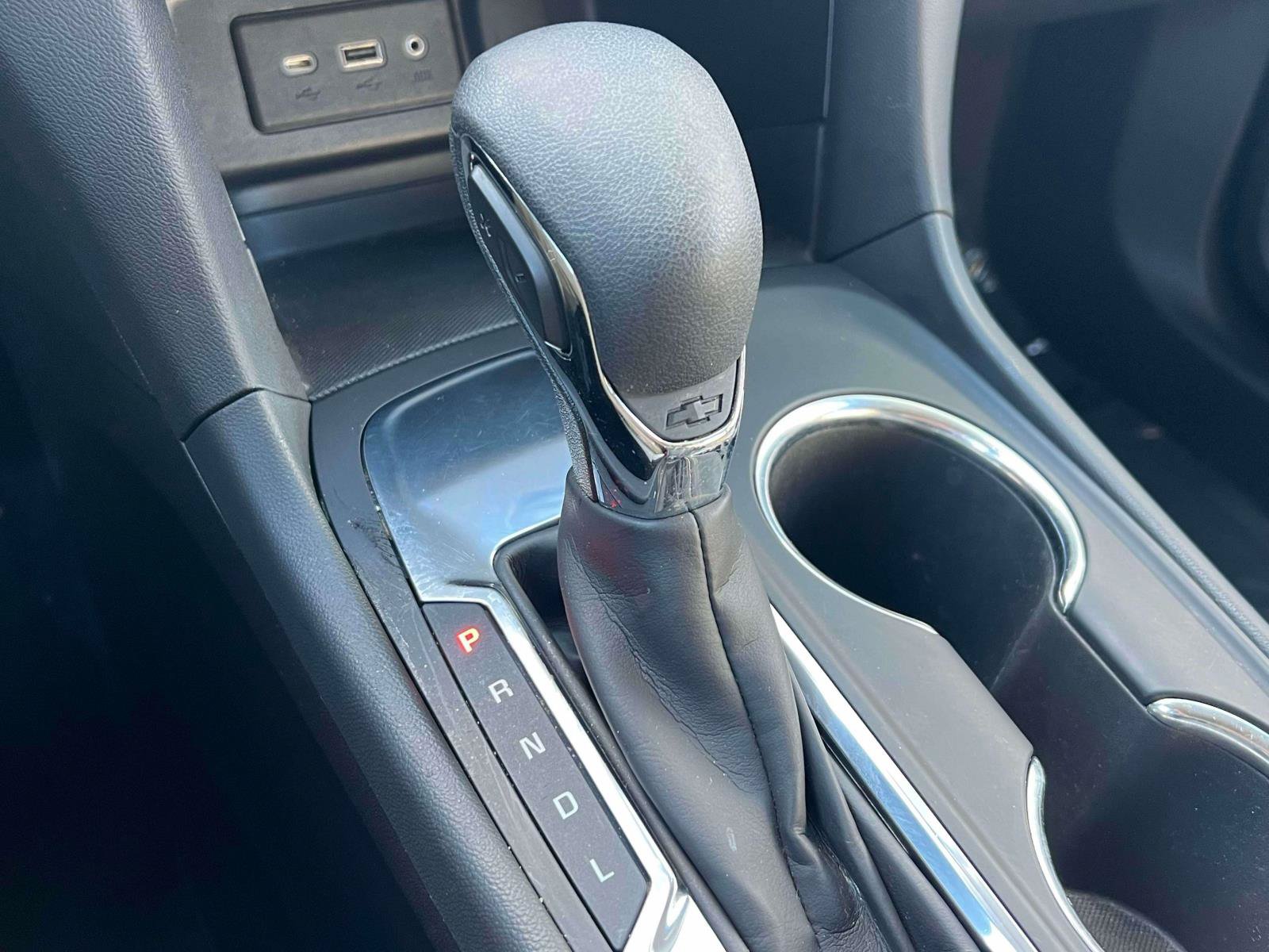 Used 2024 Chevrolet Equinox LS w/ LS Convenience Package FWD image 14