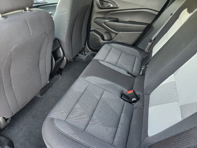 Used 2026 Chevrolet Trax LS FWD image 31