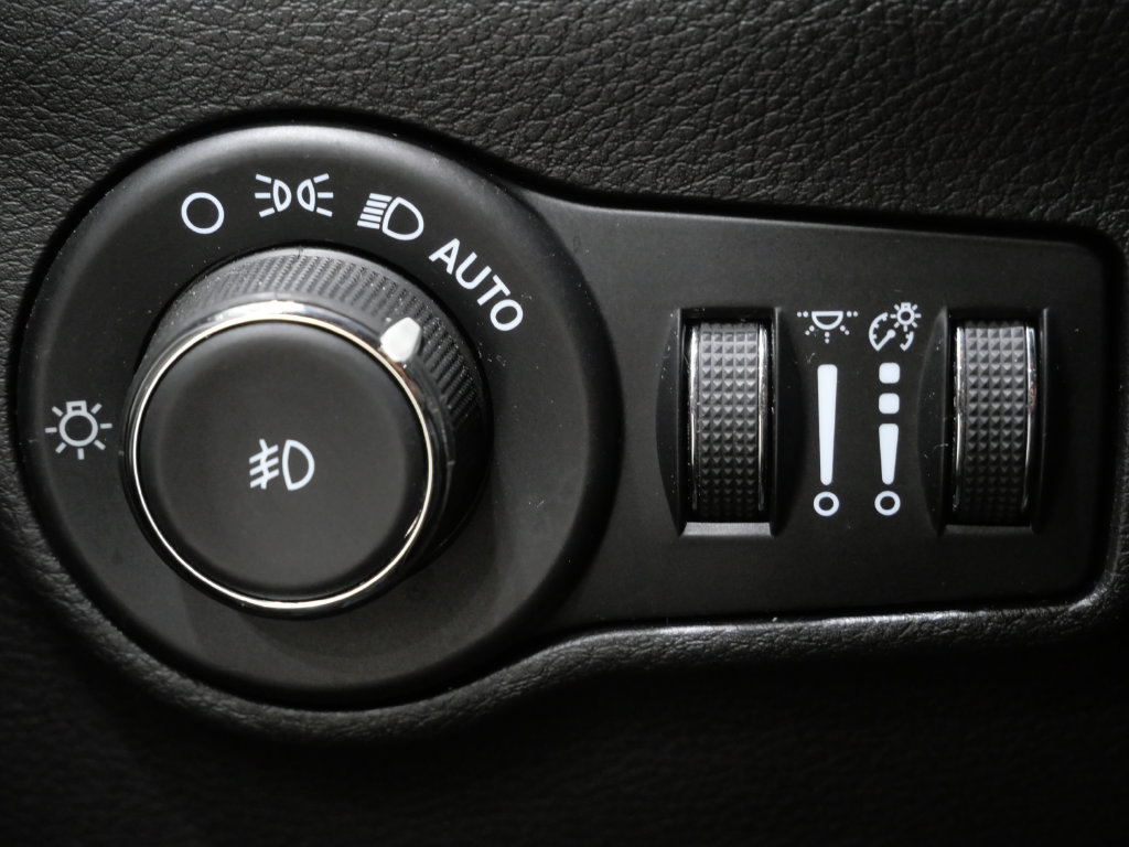 Used 2023 Jeep Compass Limited AWD/4WD image 14