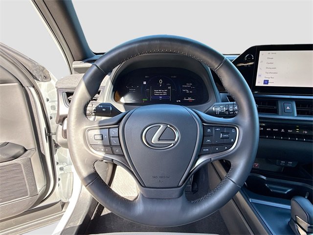 Used 2025 Lexus UX 300h FWD image 40