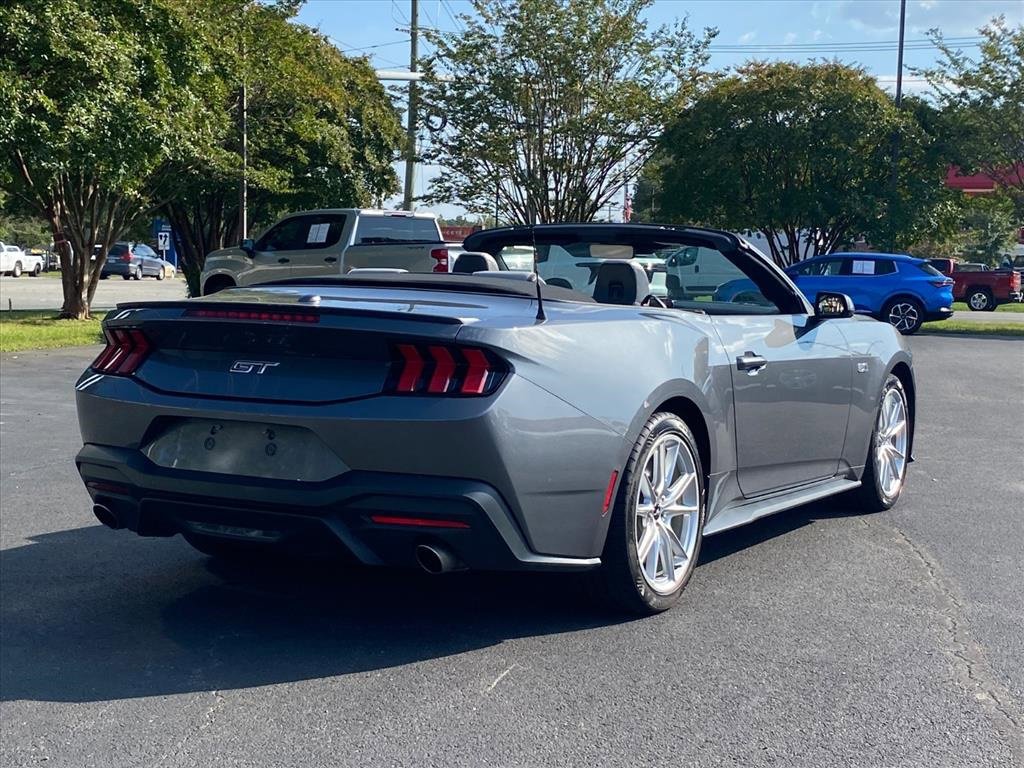 Used 2024 Ford Mustang GT Premium image 3