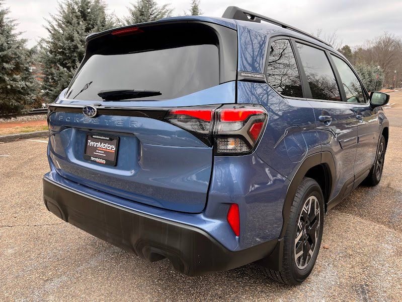 Used 2025 Subaru Forester Premium w/ Convenience Package #2 image 34