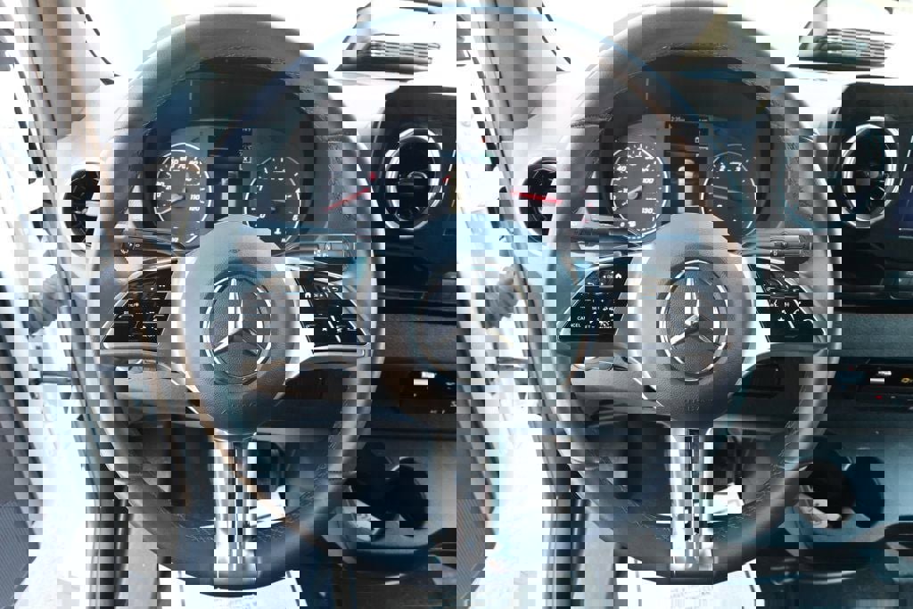 Used 2025 Mercedes-Benz Sprinter 2500 image 12