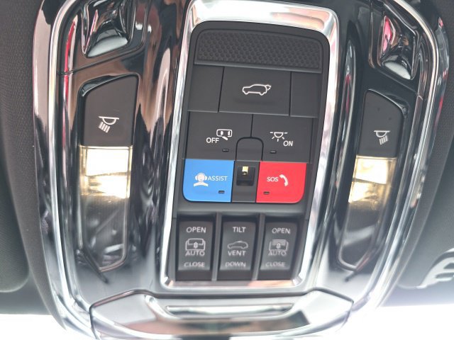 Used 2026 Jeep Grand Wagoneer Summit w/ Premium Group III AWD/4WD image 11