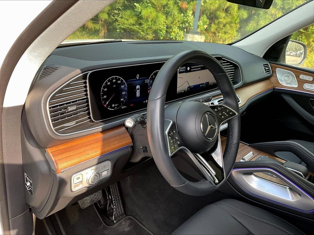 Certified 2025 Mercedes-Benz GLE 350 4MATIC image 4