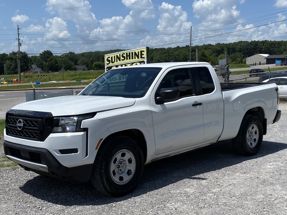 Used 2023 Nissan Frontier S w/ Technology Package RWD image 2