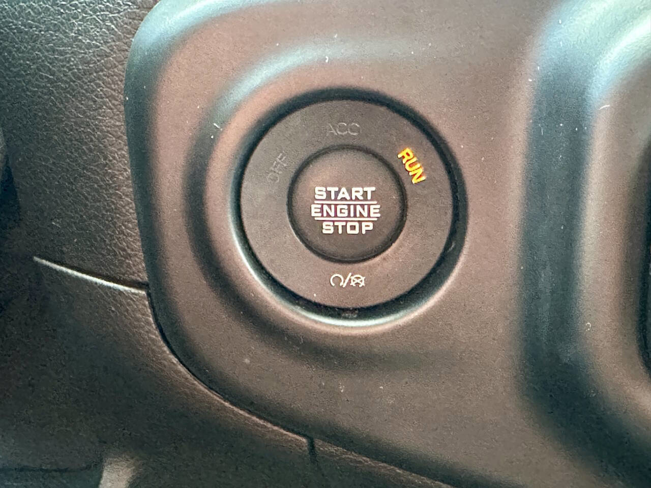 Used 2020 Jeep Wrangler Unlimited Sport image 27