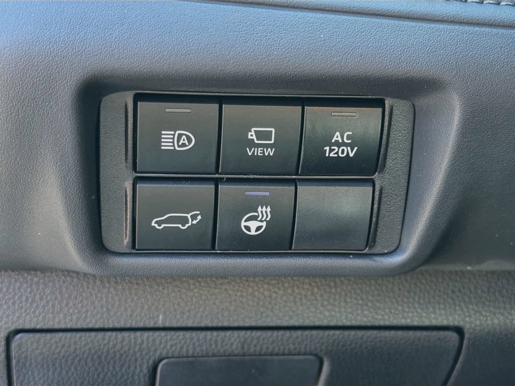Used 2023 Toyota Highlander Platinum AWD/4WD image 10