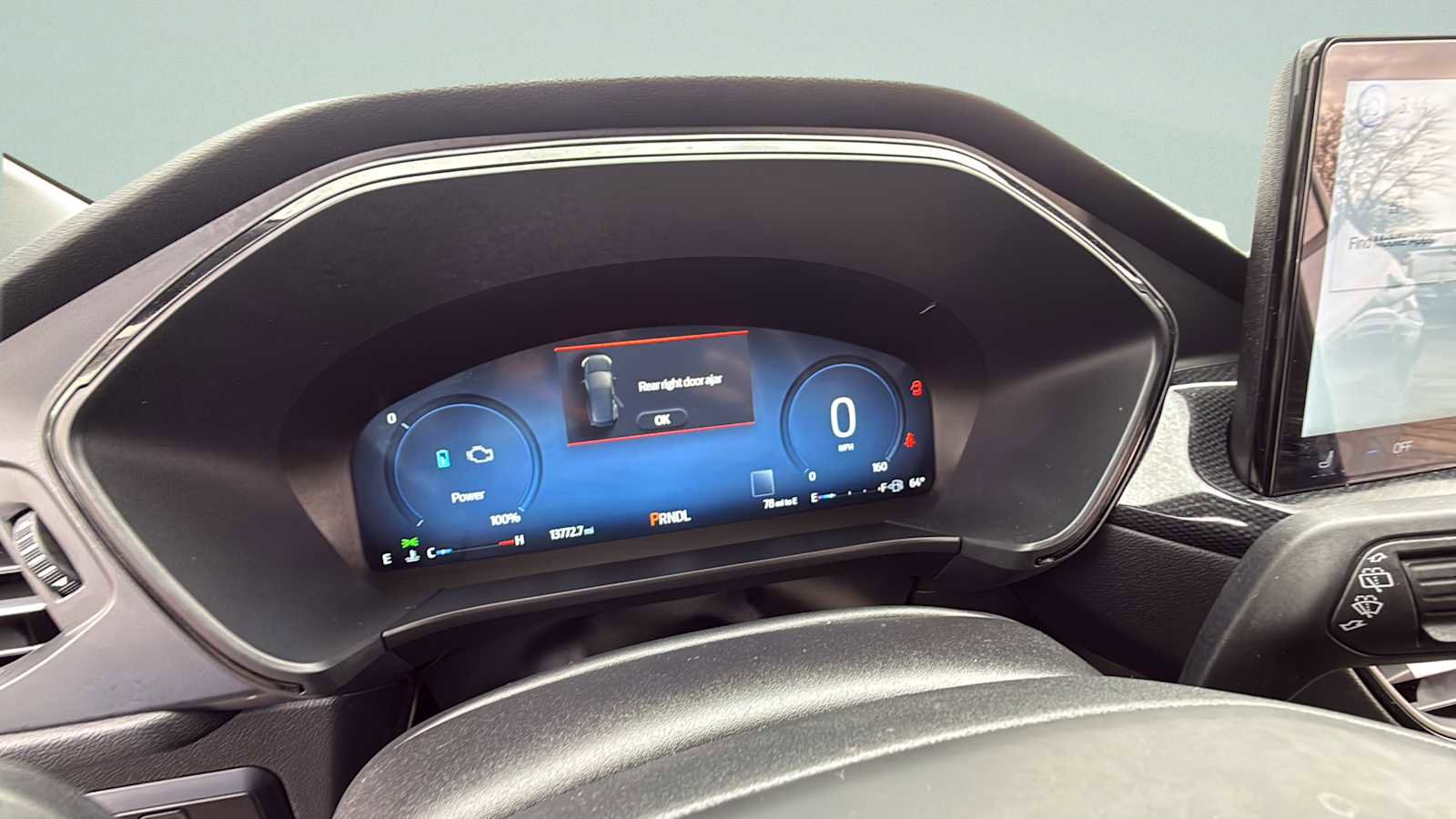 Used 2025 Ford Escape ST-Line Elite w/ Class II Trailer Tow Package image 36