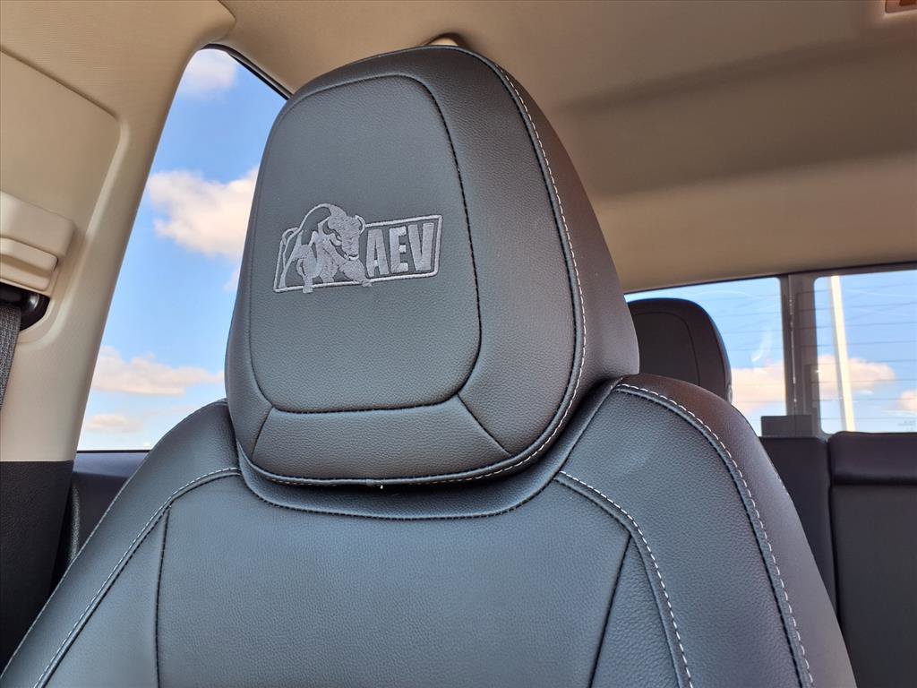 Used 2022 Chevrolet Colorado ZR2 w/ Colorado ZR2 Bison Edition image 25