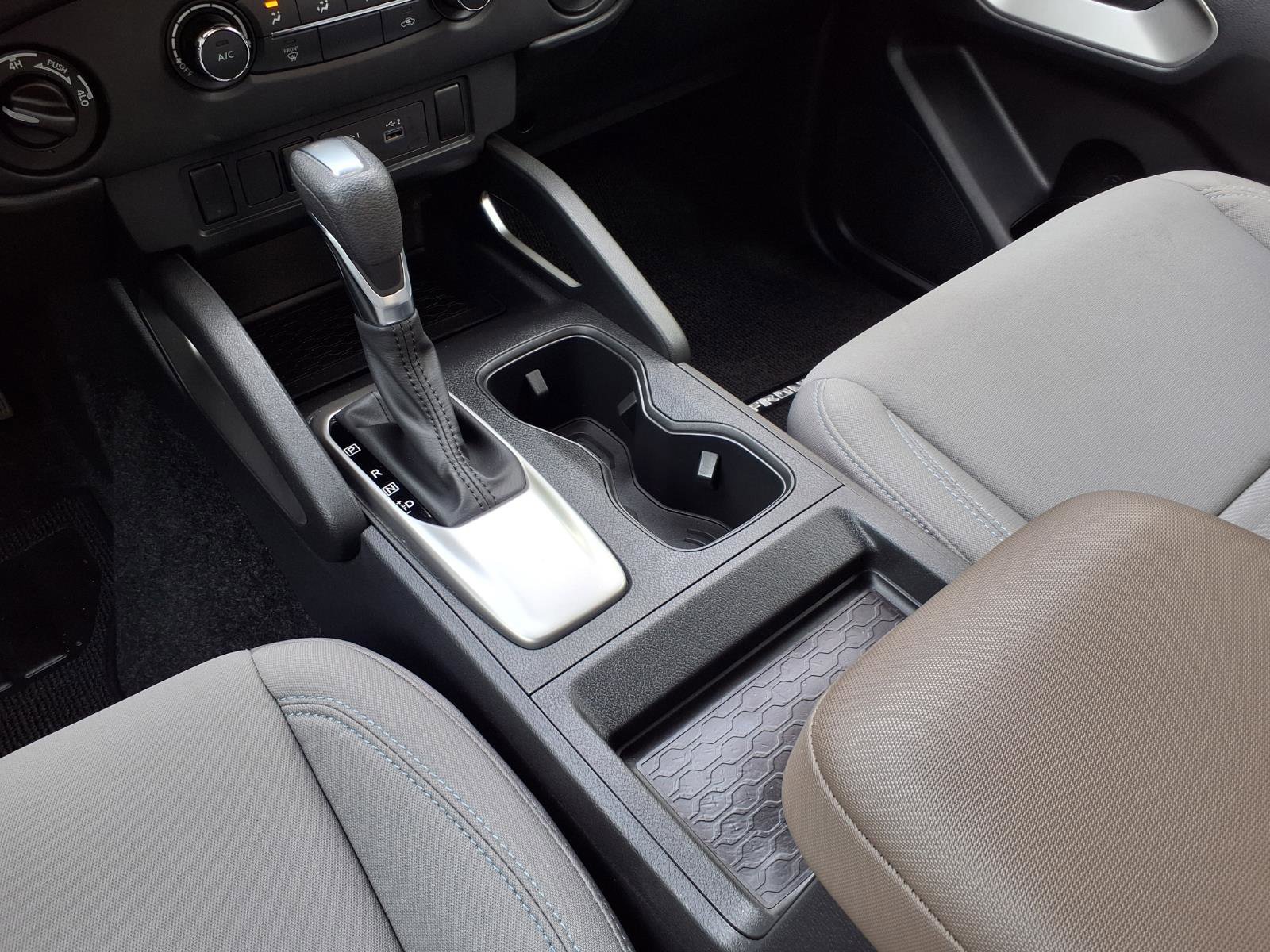 Certified 2024 Nissan Frontier SV w/ Technology Package image 18