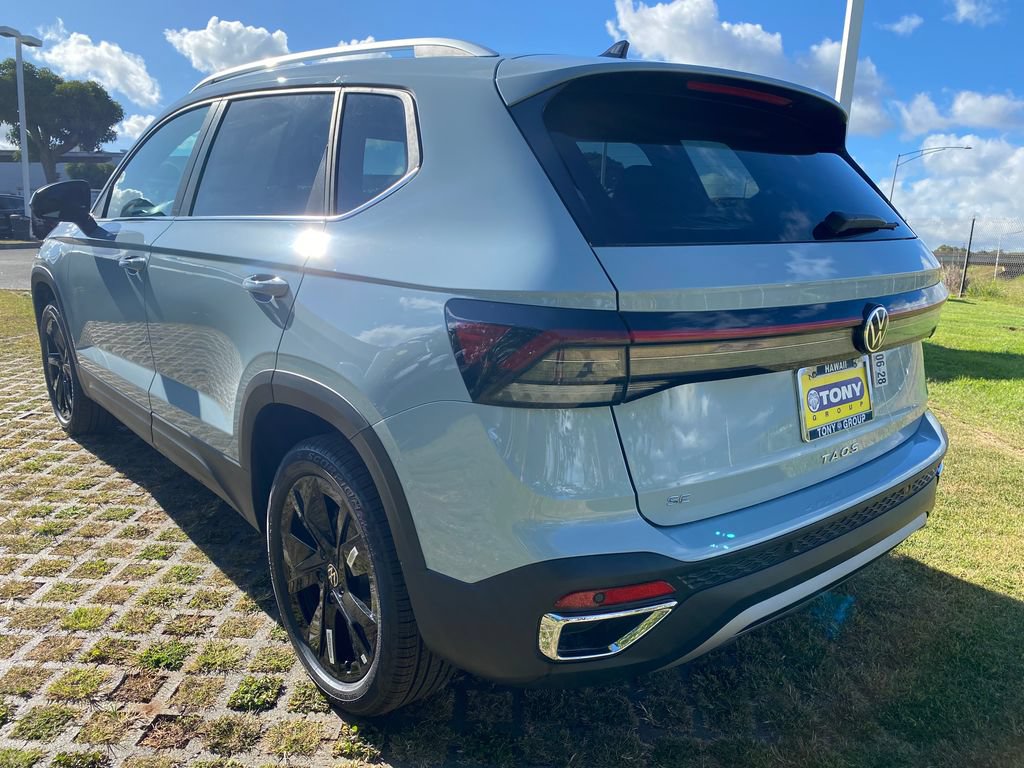 New 2026 Volkswagen Taos SE FWD image 5