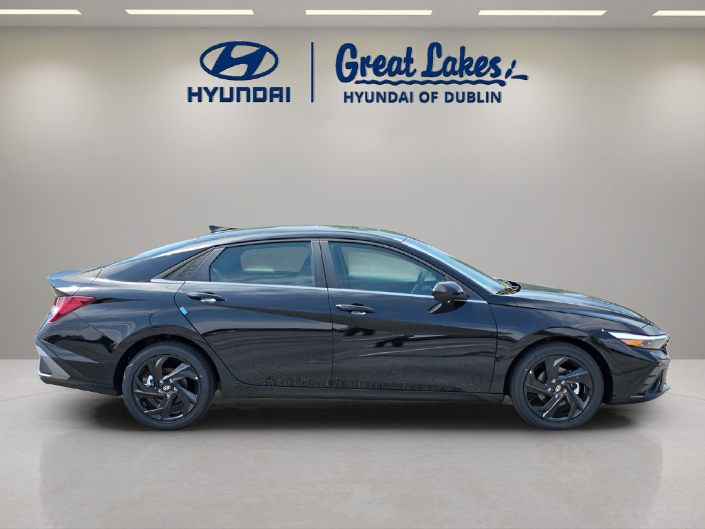 New 2026 Hyundai Elantra SEL Sport Premium FWD image 6