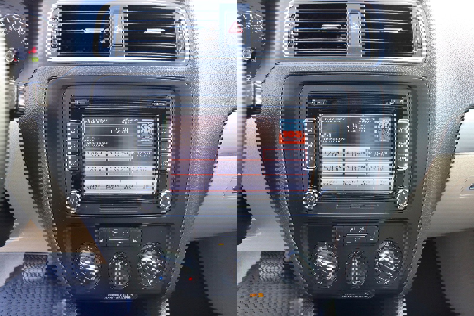 Used 2014 Volkswagen Jetta SE image 32