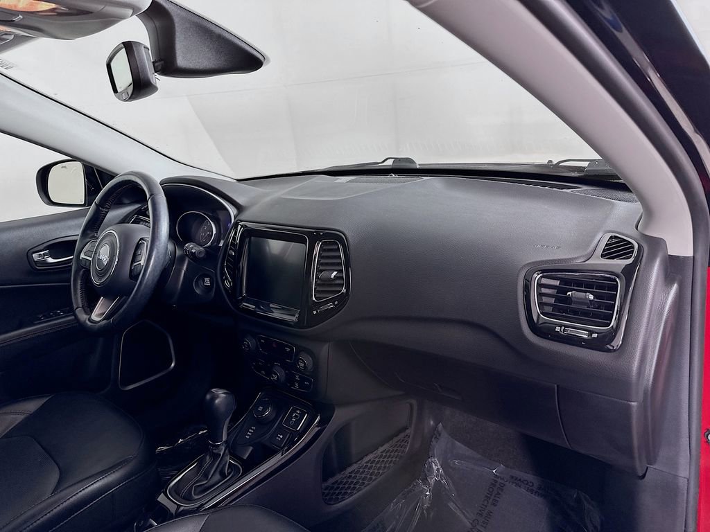 Used 2020 Jeep Compass Limited image 36