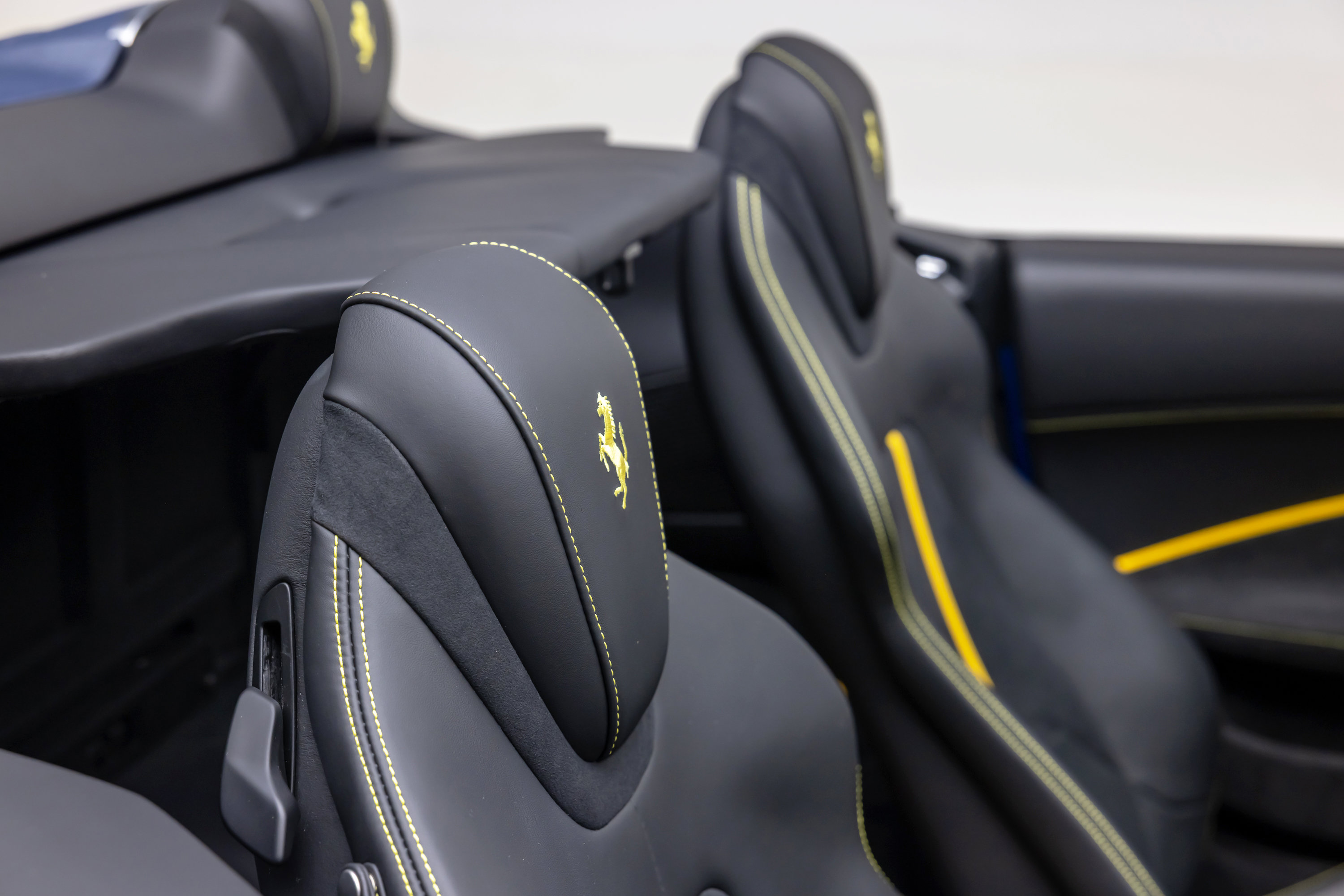 Used 2026 Ferrari Roma Spider RWD image 51