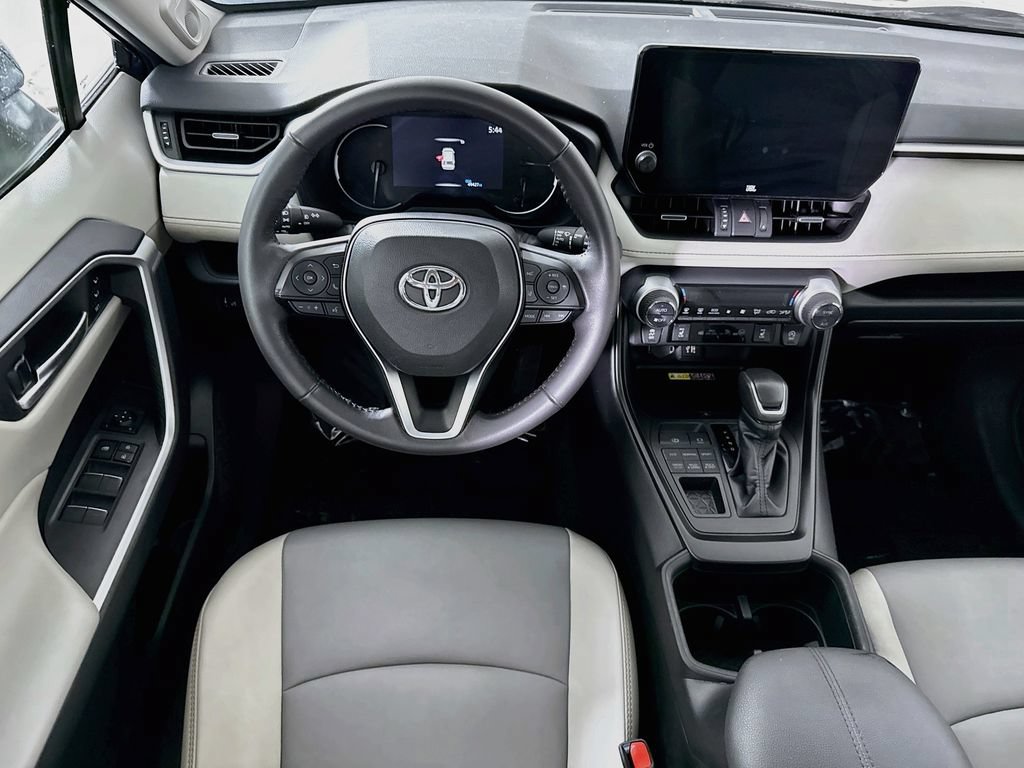 Certified 2023 Toyota RAV4 XLE Premium AWD/4WD image 4