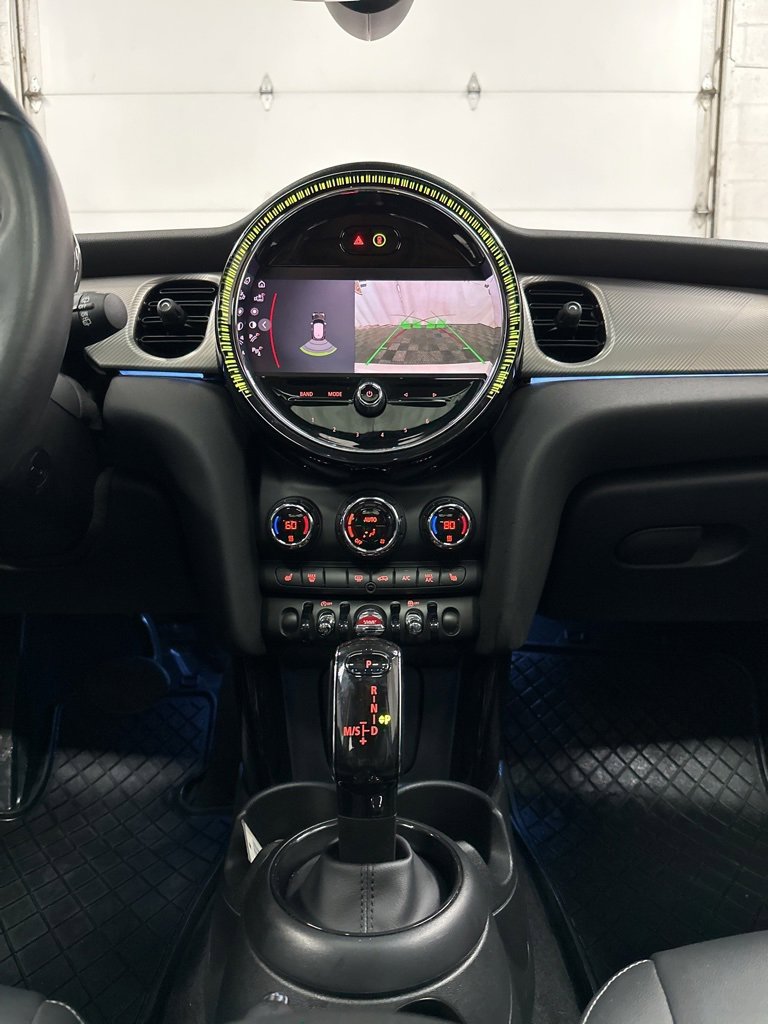 Used 2023 MINI Cooper 2-Door Hardtop image 24