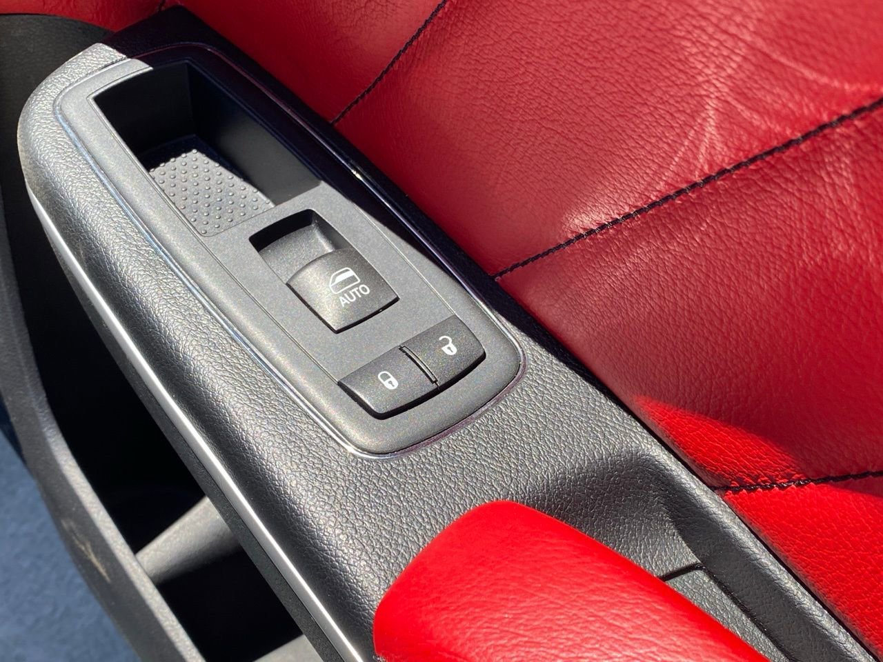 Used 2017 Dodge Charger R/T Scat Pack w/ Technology Group image 23