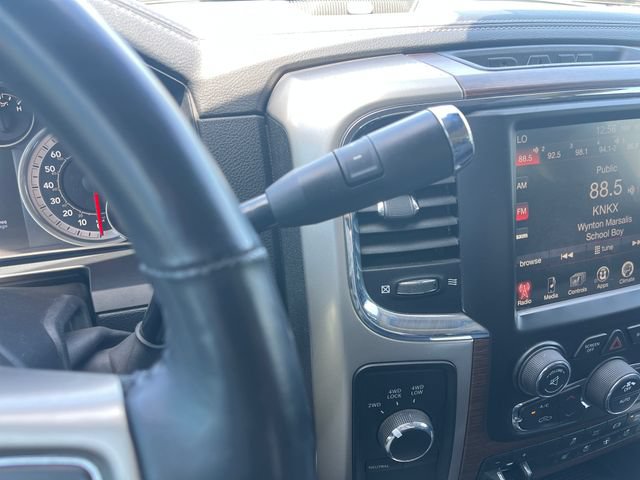 Used 2015 RAM 3500 Laramie w/ Convenience Group AWD/4WD image 25