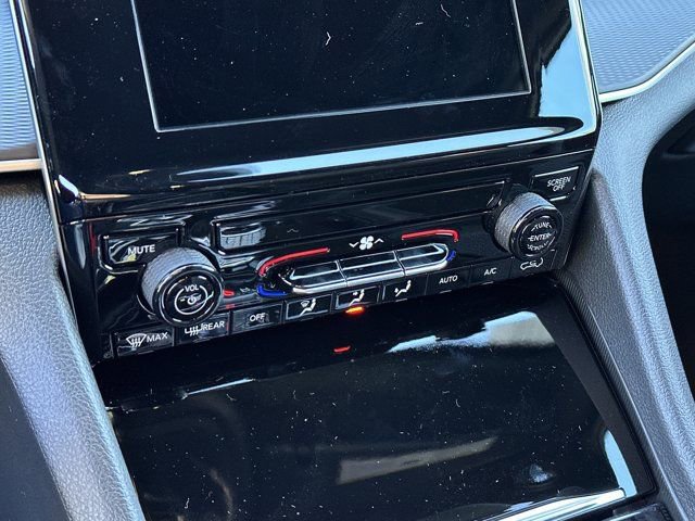 New 2025 Jeep Grand Cherokee L Laredo image 26