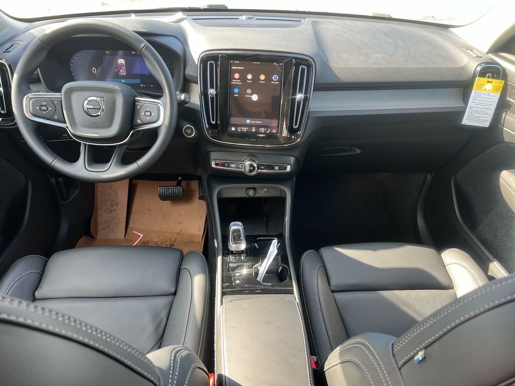 New 2026 Volvo XC40 B5 Plus w/ Protection Package Premier AWD/4WD image 24