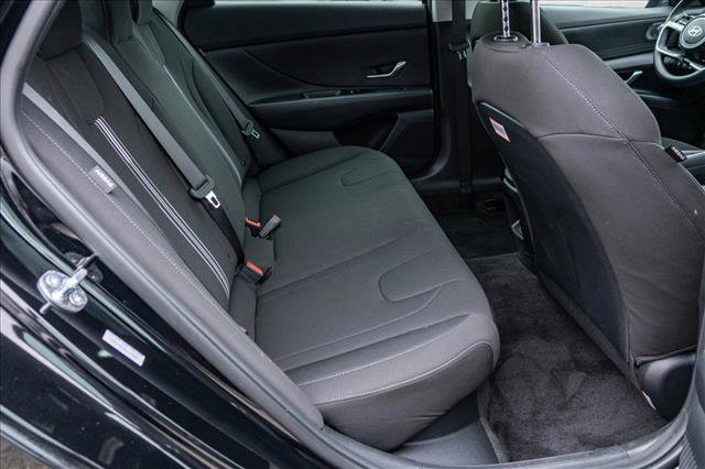 Certified 2025 Hyundai Elantra Blue image 25