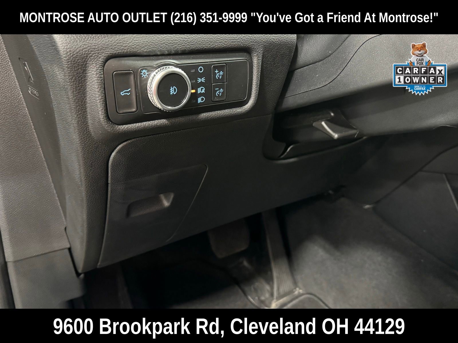 Used 2022 Ford Explorer XLT w/ Equipment Group 202A image 16